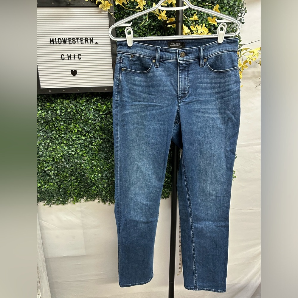 EUC Talbots | Straight Curvy Jean